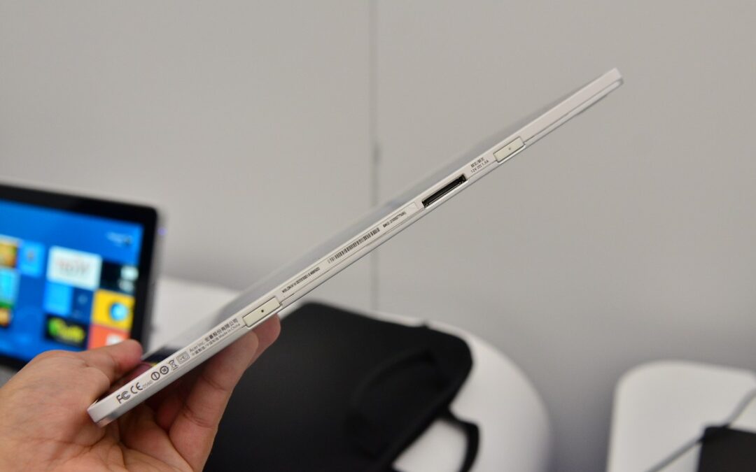 Acer W510 Hands On and review